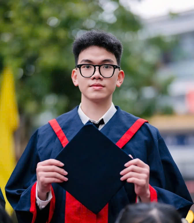 Trần Văn Minh Thuận - khóa học VĂN VIP 2K7 đạt 9 Văn trong kì thi Tốt nghiệp THPT 2025